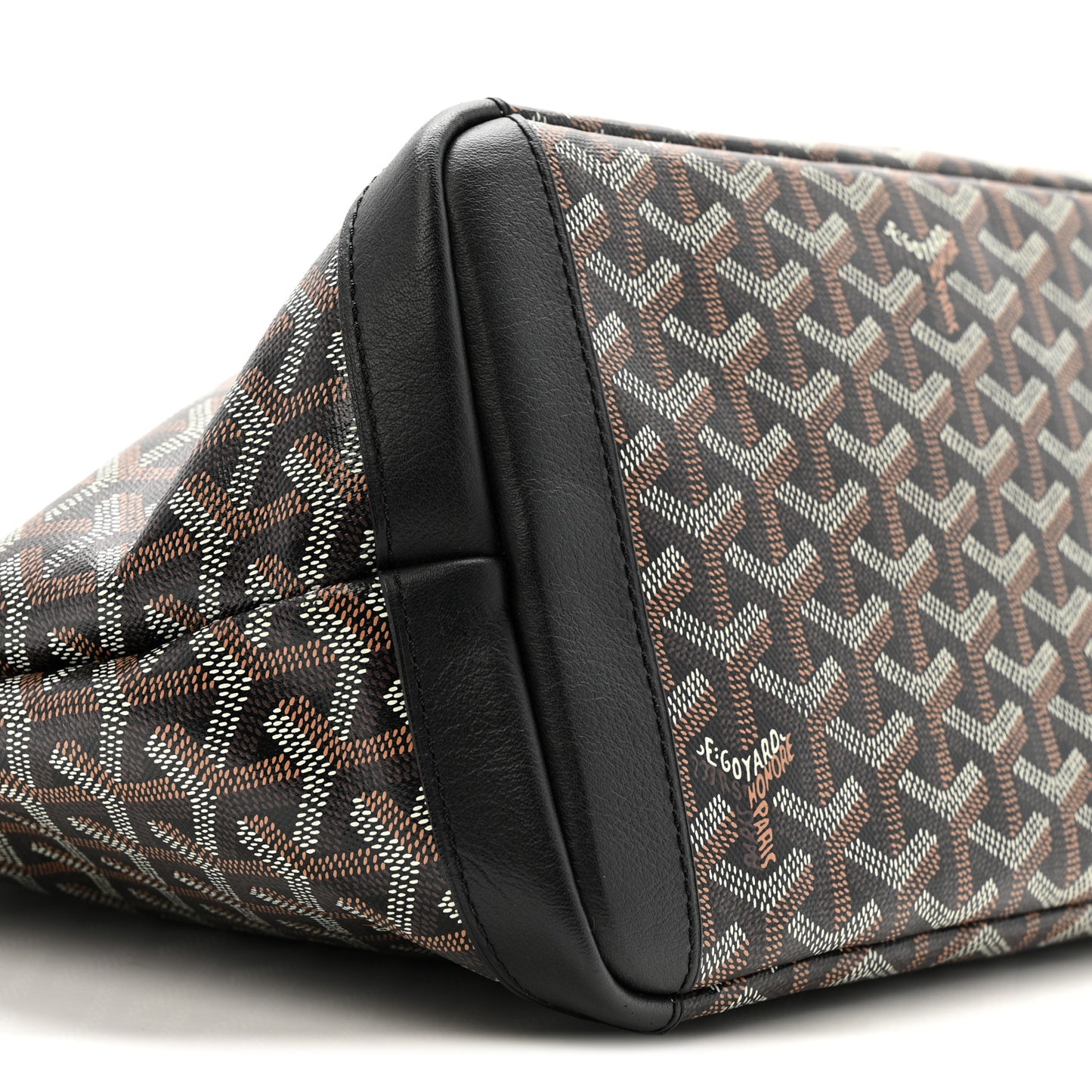 Goyardine Artois MM Black