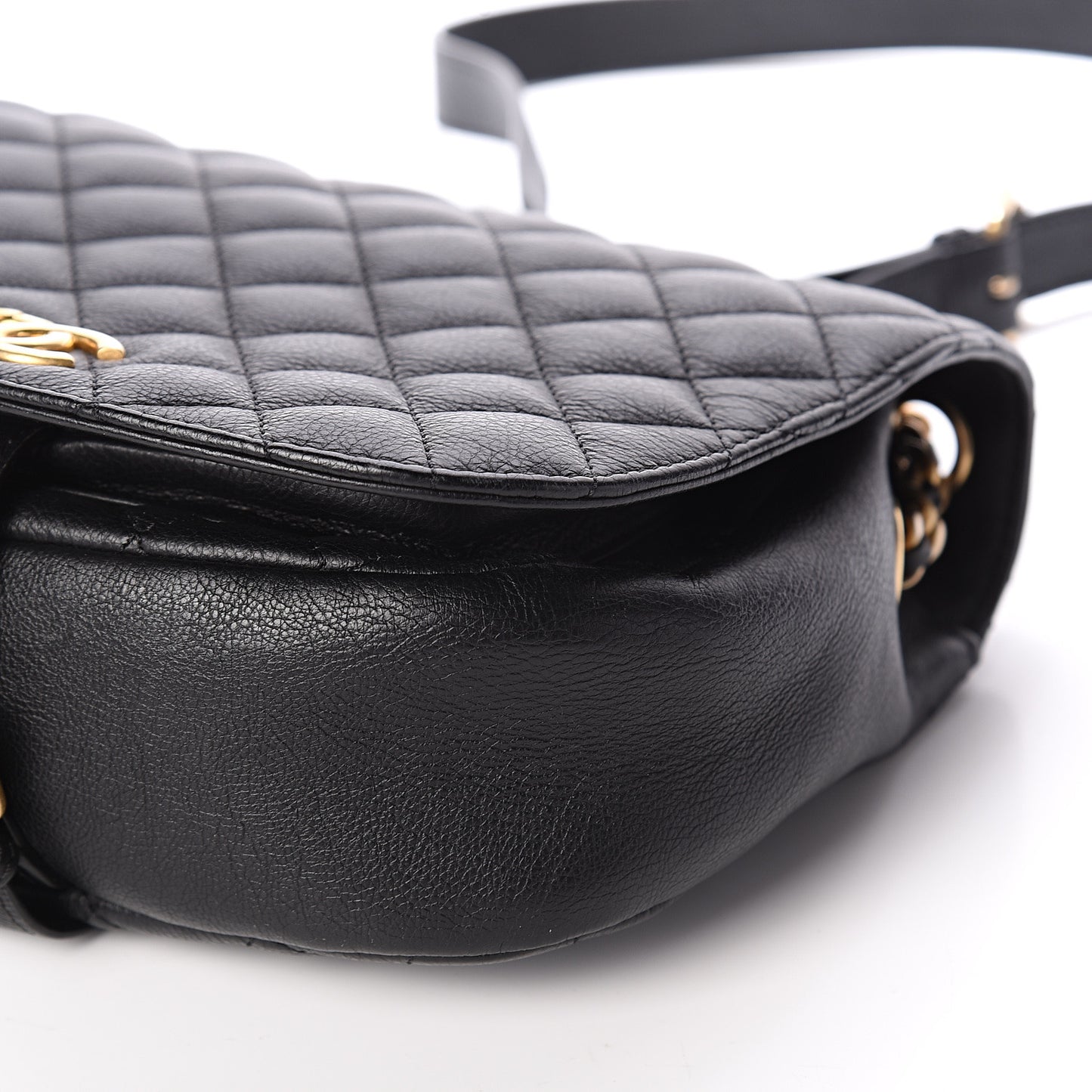 Grained Calfskin Quilted Messenger Flap Black