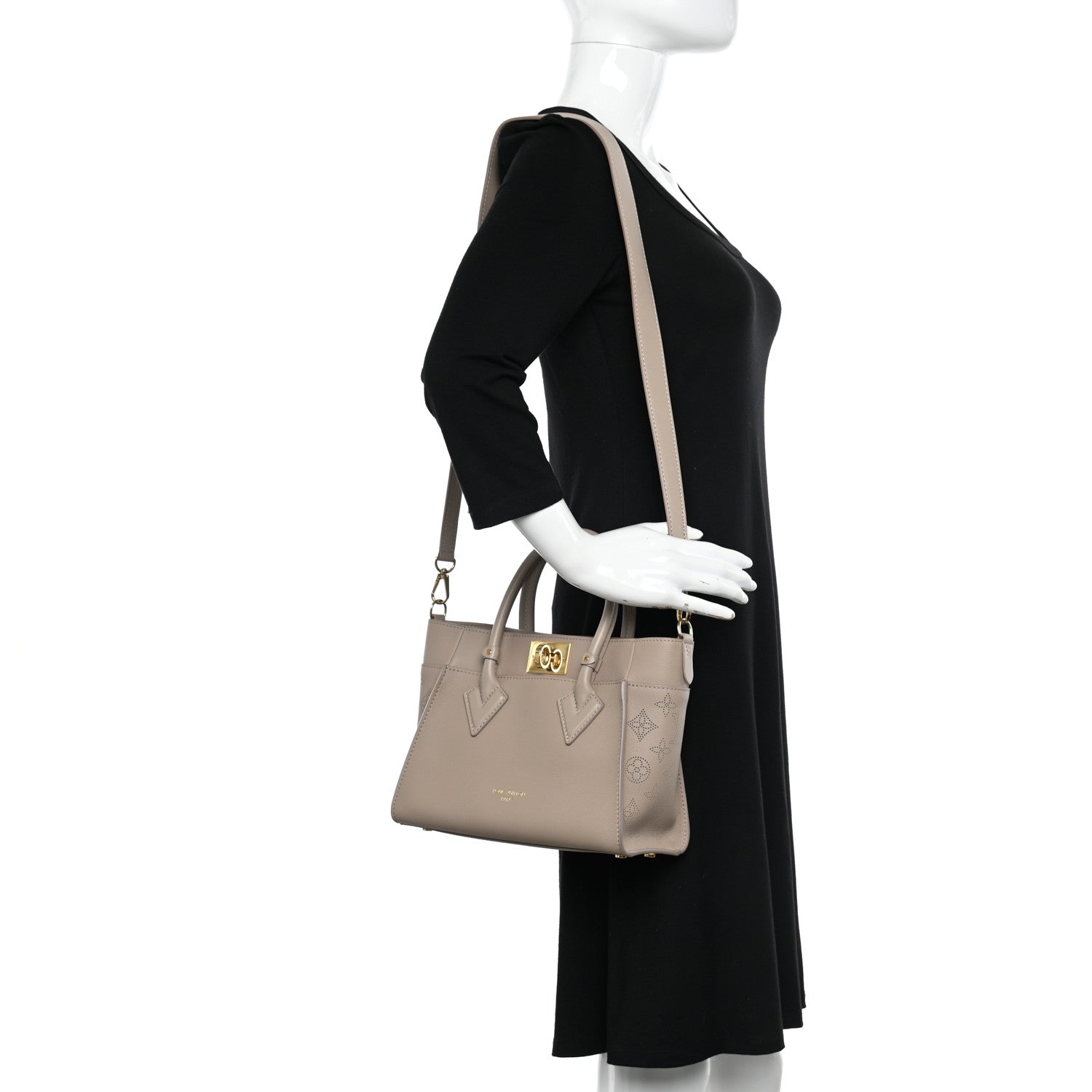 Louis Vuitton Mahina On My Side PM Galet 2 of 10