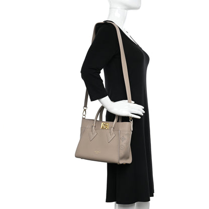 Louis Vuitton Mahina On My Side PM Galet 2 of 10