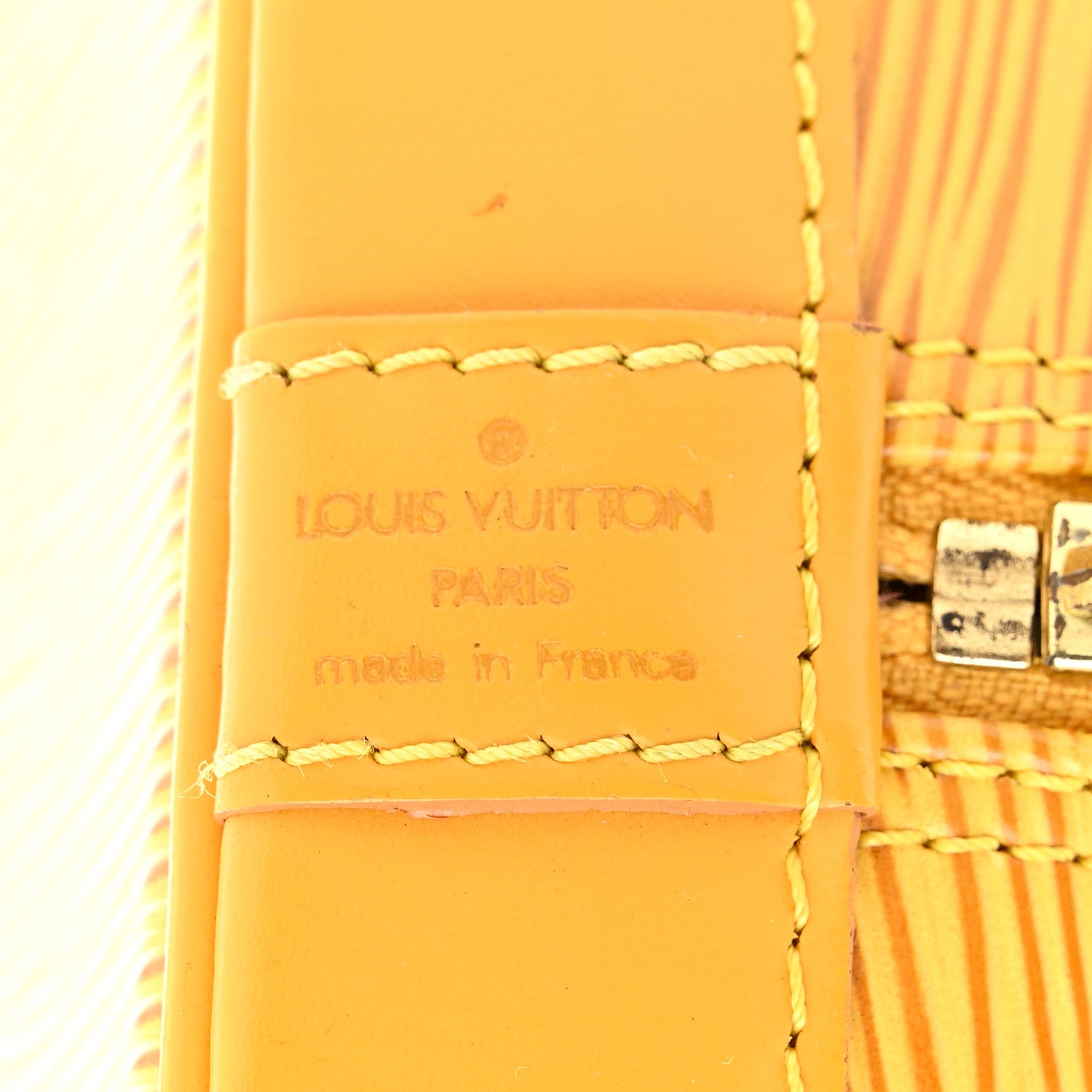 Louis Vuitton Epi Alma PM Tassil 6 of 13