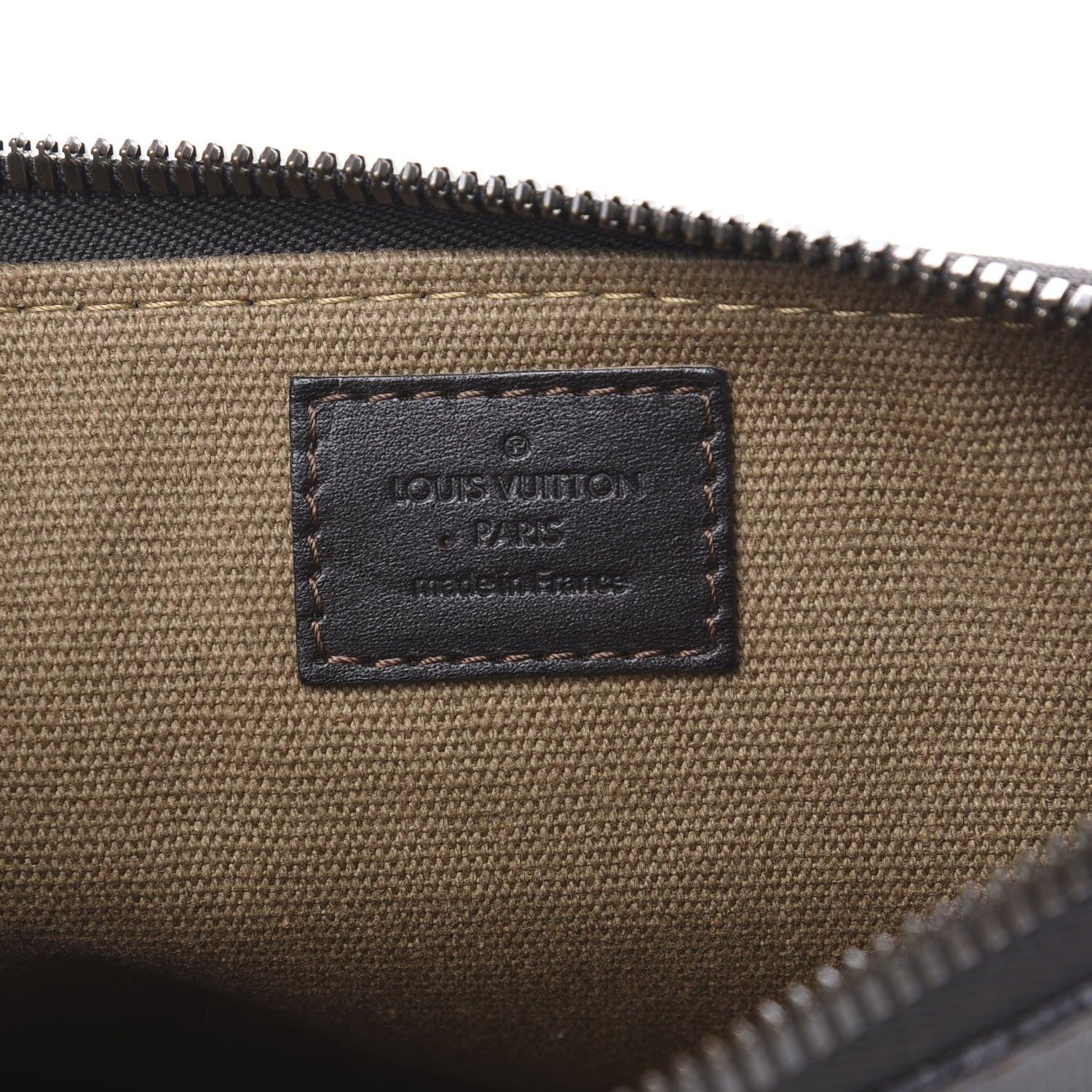 Louis Vuitton Utah Pochette Shawnee Cafe 6 of 11