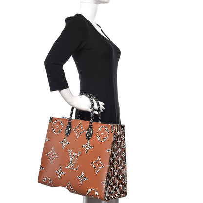 Louis Vuitton Monogram Giant Jungle Onthego GM Black 3 of 11
