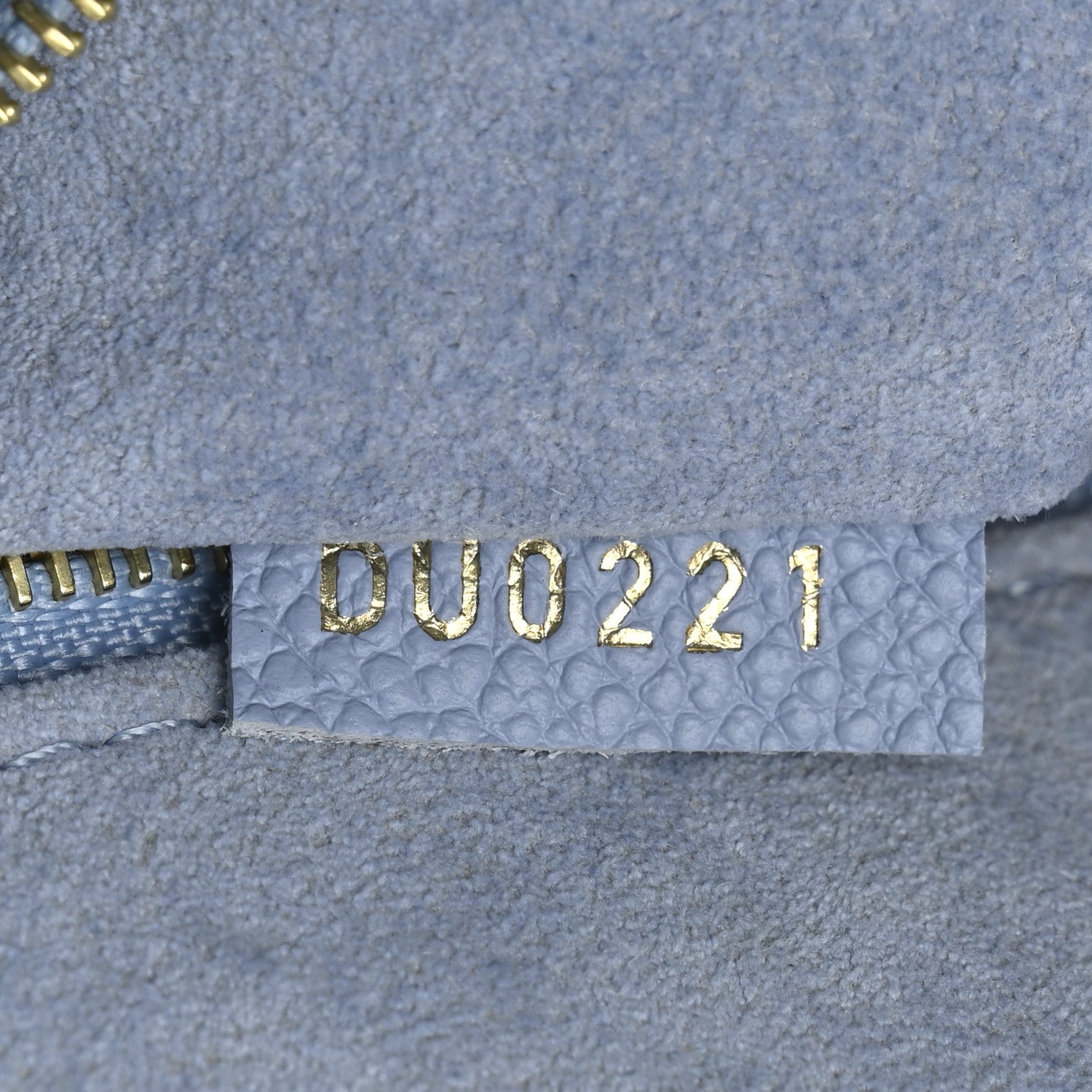 Louis Vuitton Empreinte Monogram Giant By The Pool Onthego MM Summer Blue 12 of 21