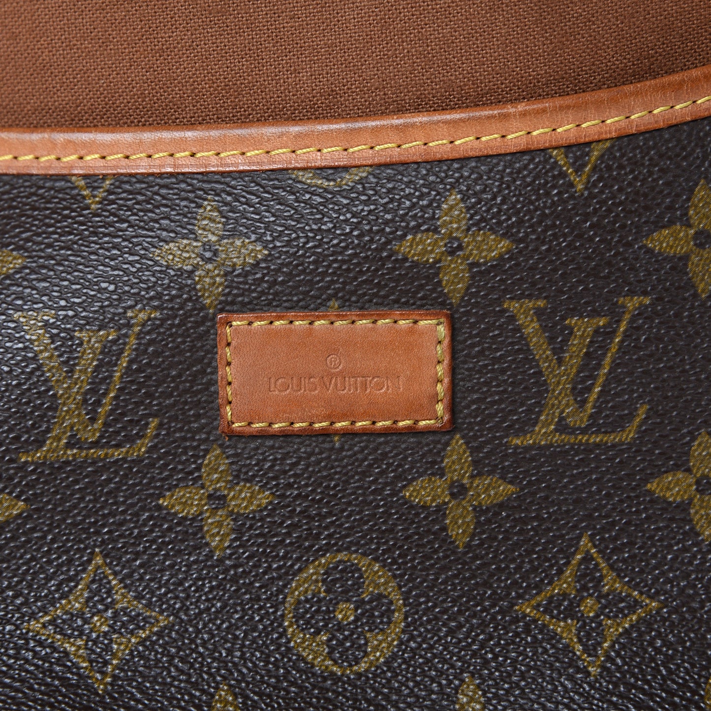 Monogram Saumur 35
