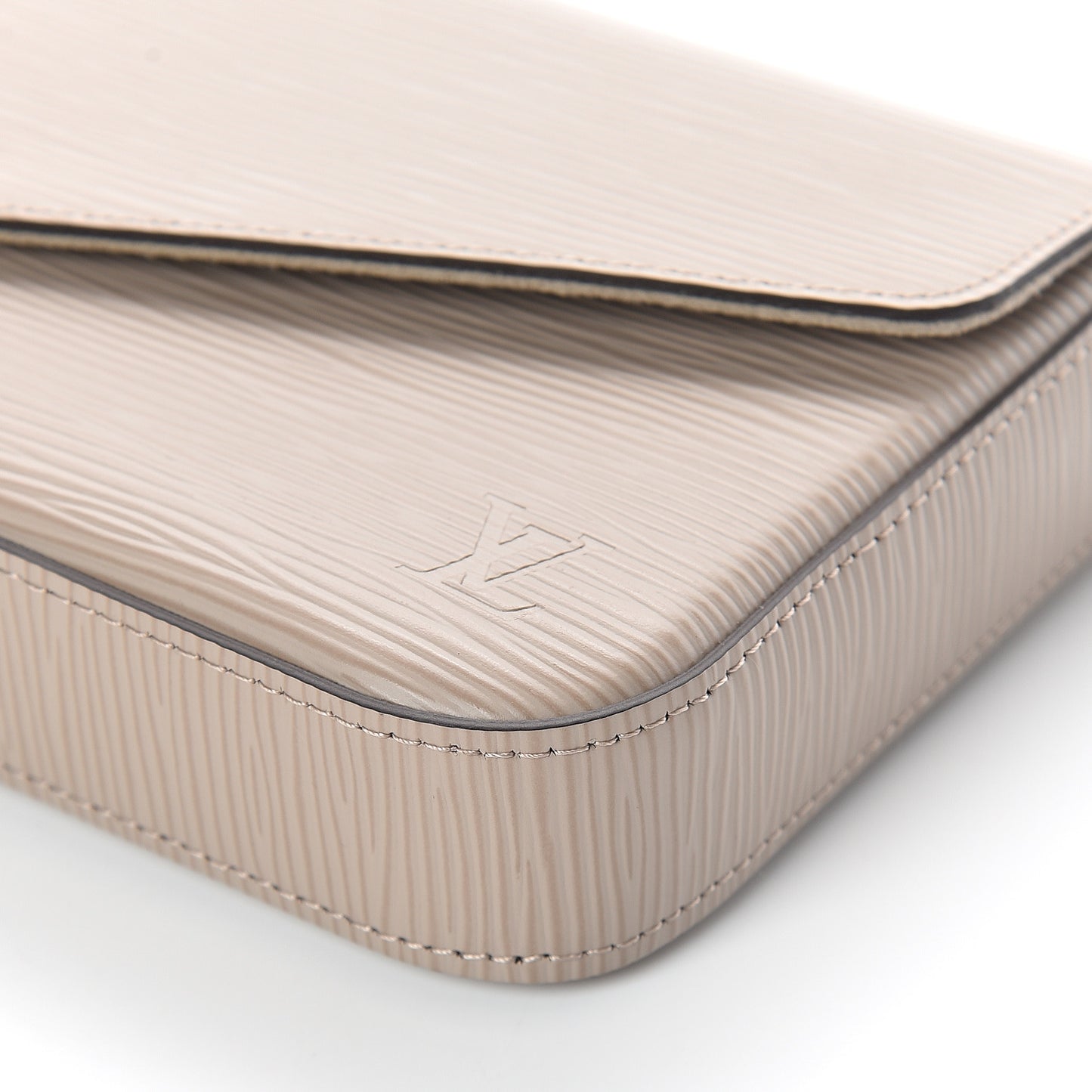 Epi Felicie Pochette Chain Wallet Galet
