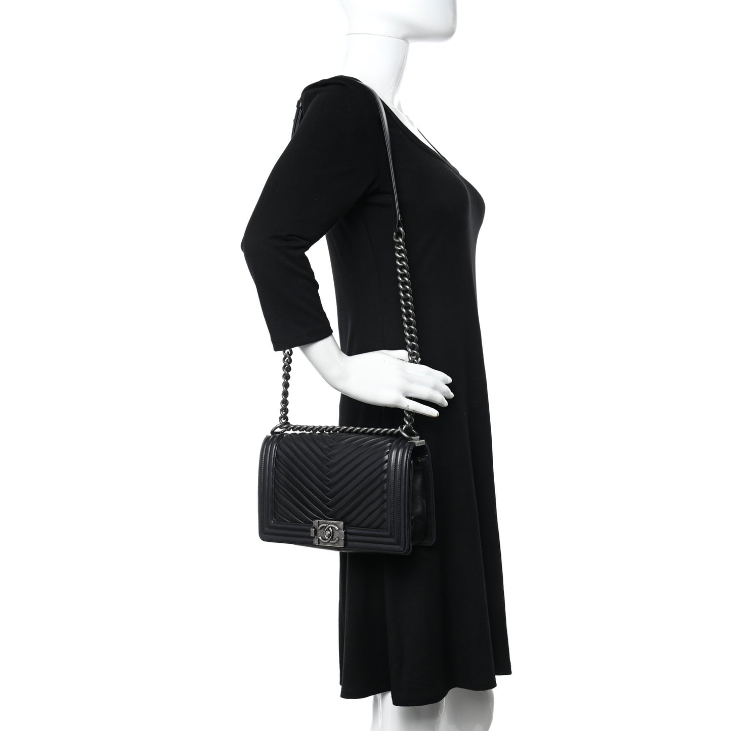 Lambskin Pleated Medium Boy Flap Black