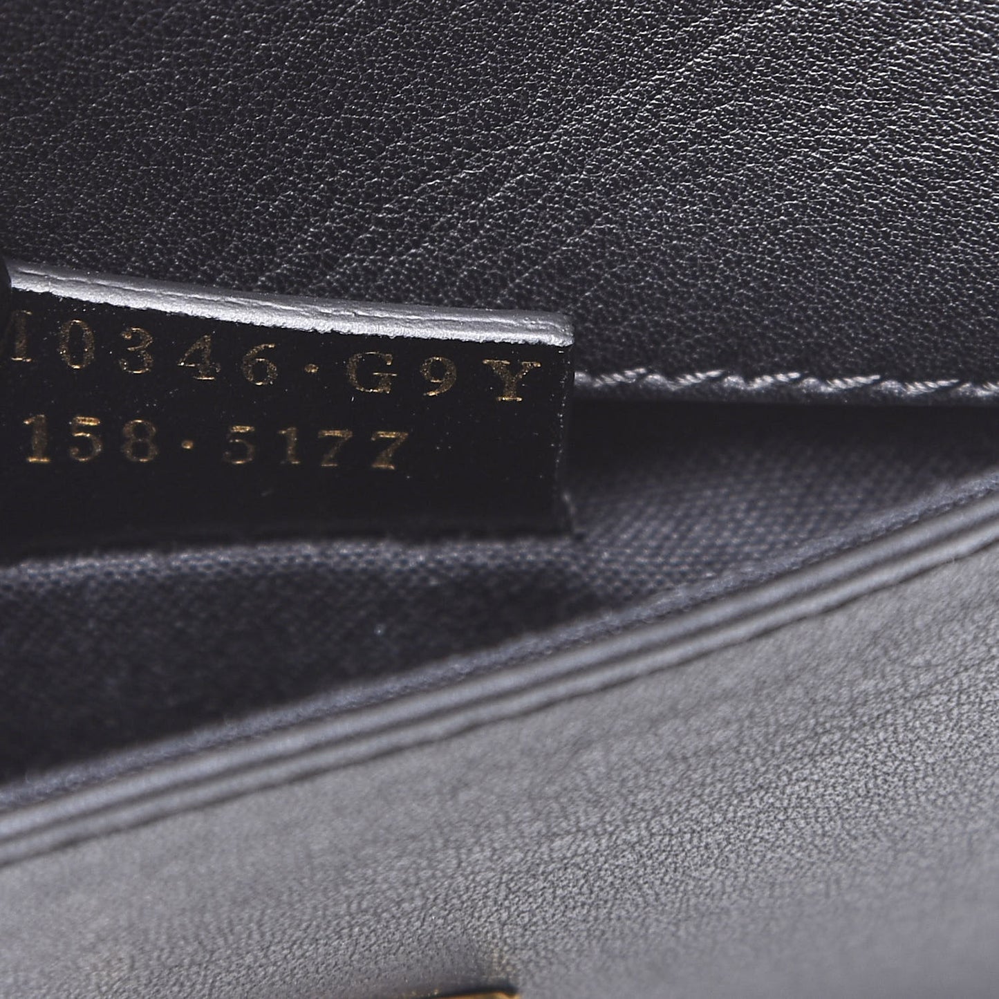 Vitello Flamingo Tube Wallet on Chain Black