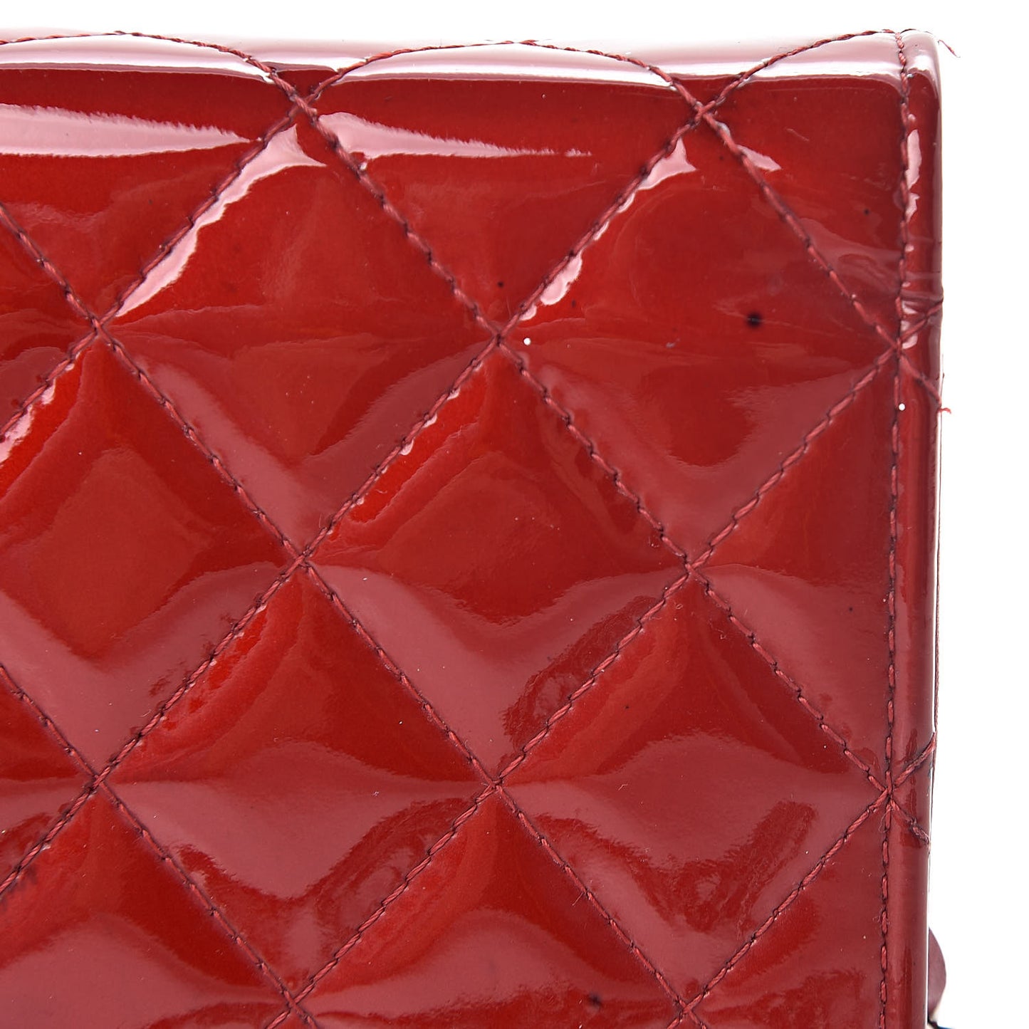 Patent Quilted Brilliant Wallet On Chain WOC Red