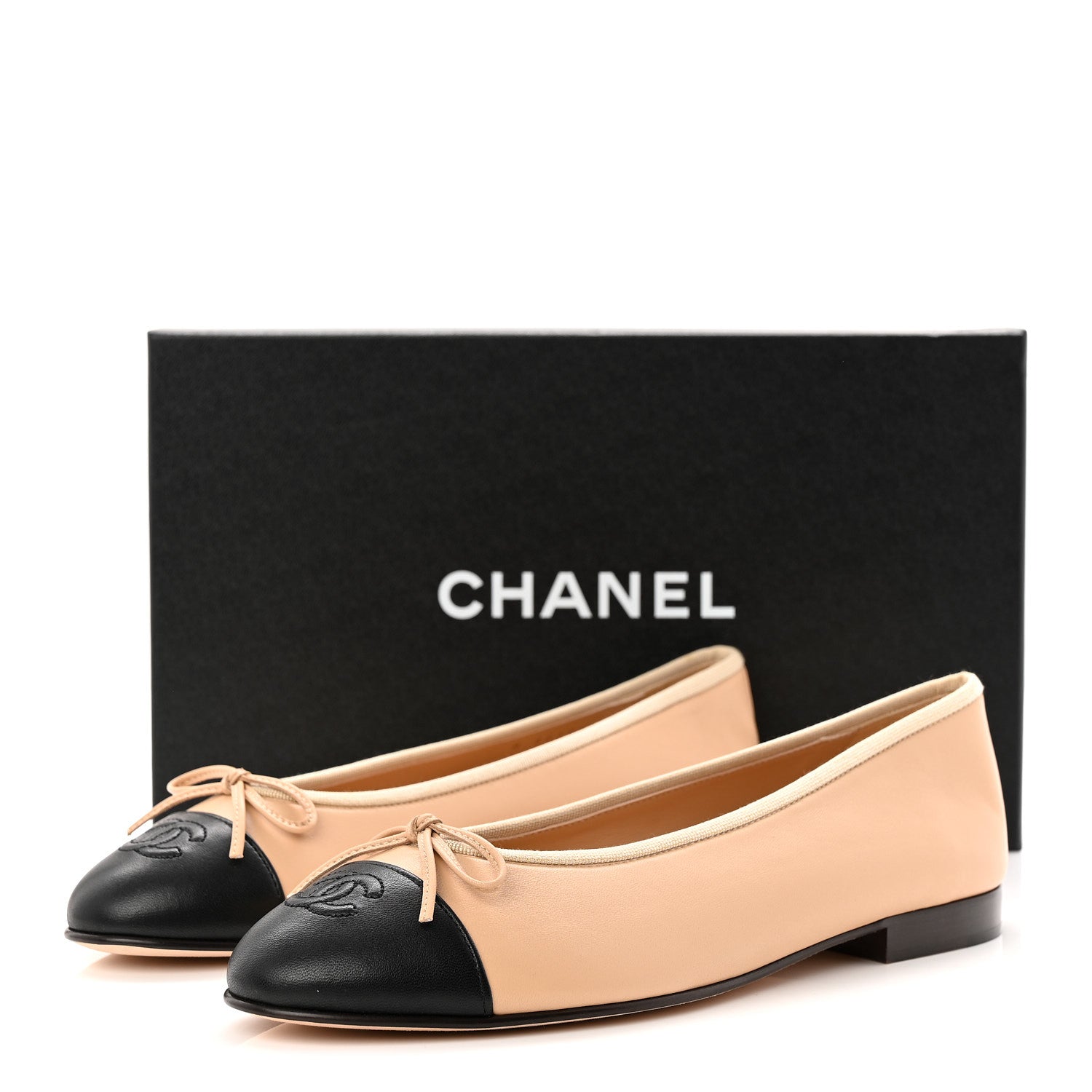 Chanel Lambskin Cap Toe CC Ballerina Flats 39.5 Beige Black 10 of 10