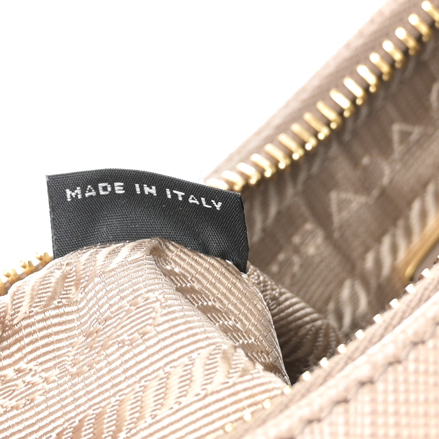 Saffiano Lux Re-Edition Mini Shoulder Bag Cammeo