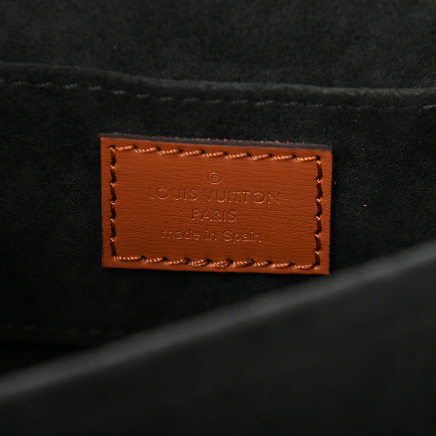 Reverse Monogram Dauphine Mini