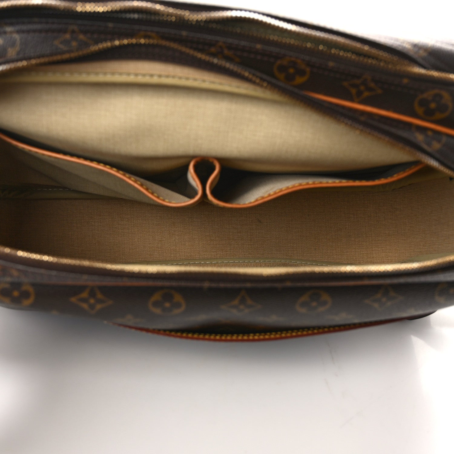 Louis Vuitton Monogram Reporter GM 6 of 13