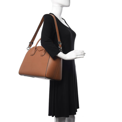 Givenchy Sugar Goatskin Medium Antigona Medium Beige 2 of 10