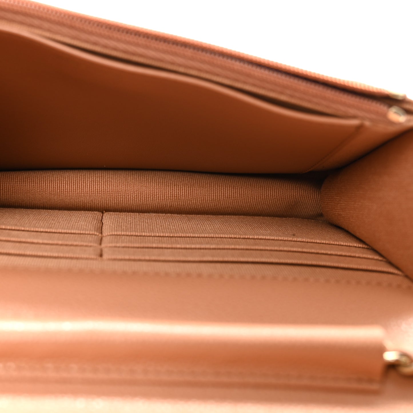 Caviar Quilted CC Turnlock Wallet On Chain WOC Brown