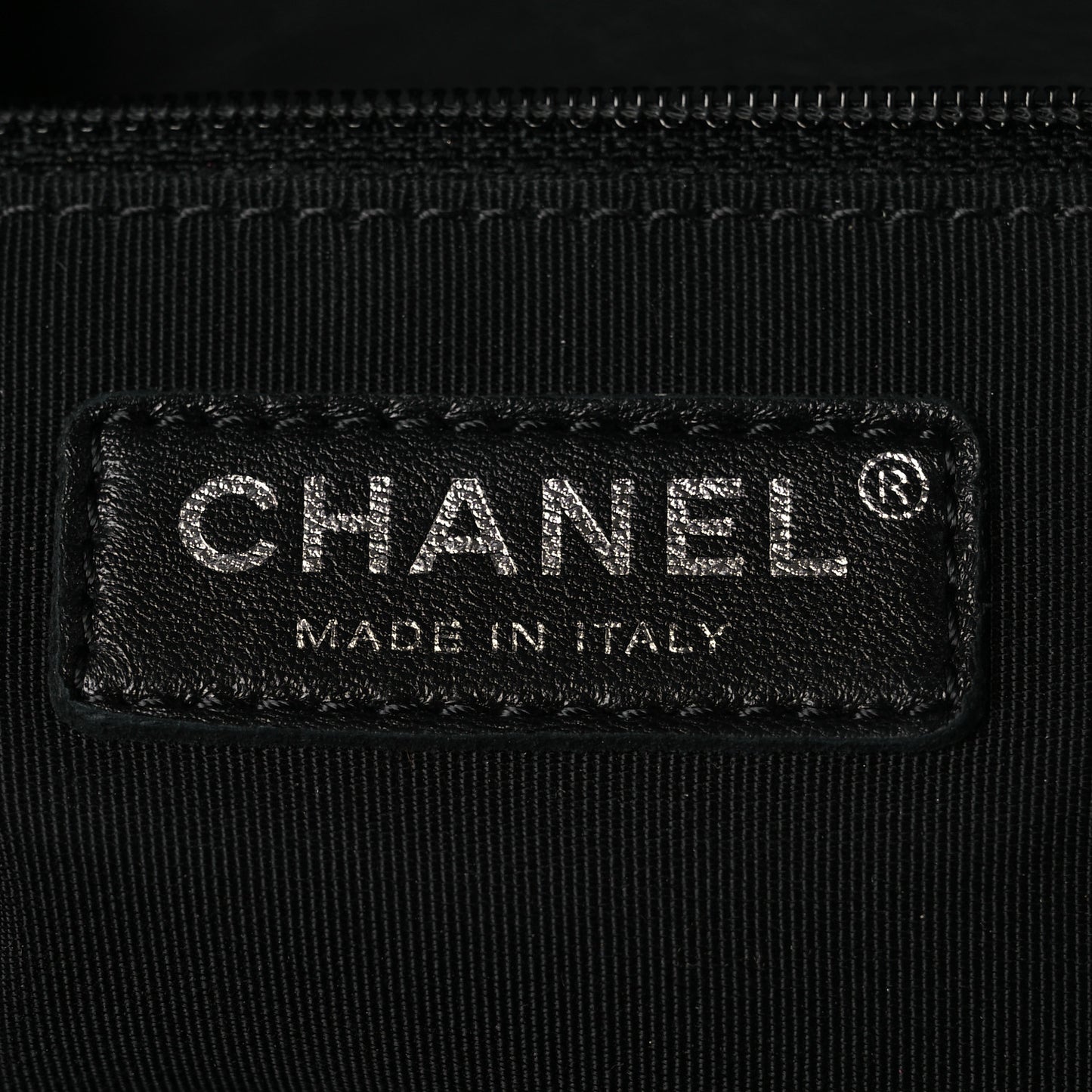 Crumpled Calfskin Quilted Large Chain Around Flap Black