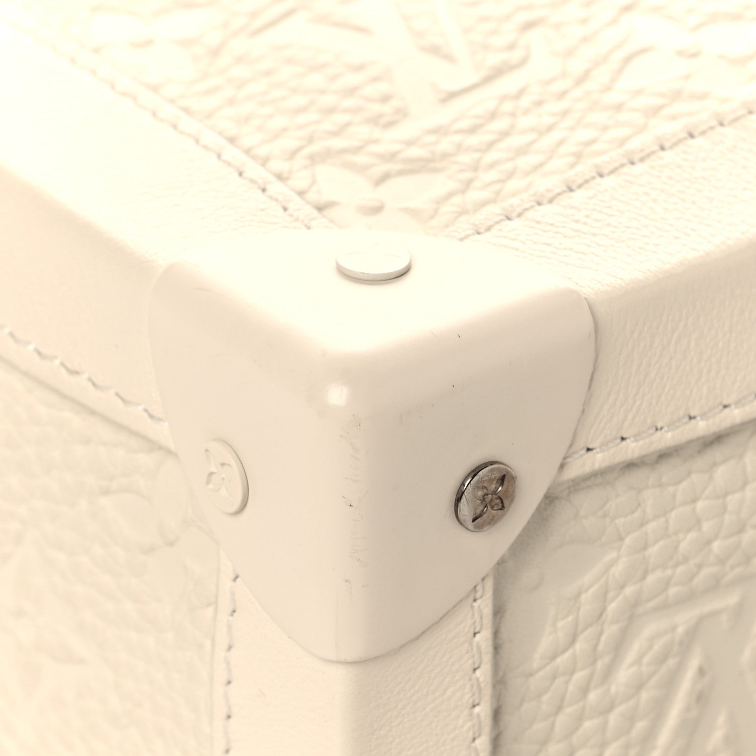 Louis Vuitton Taurillon Monogram Solar Ray Soft Trunk Powder White 10 of 11