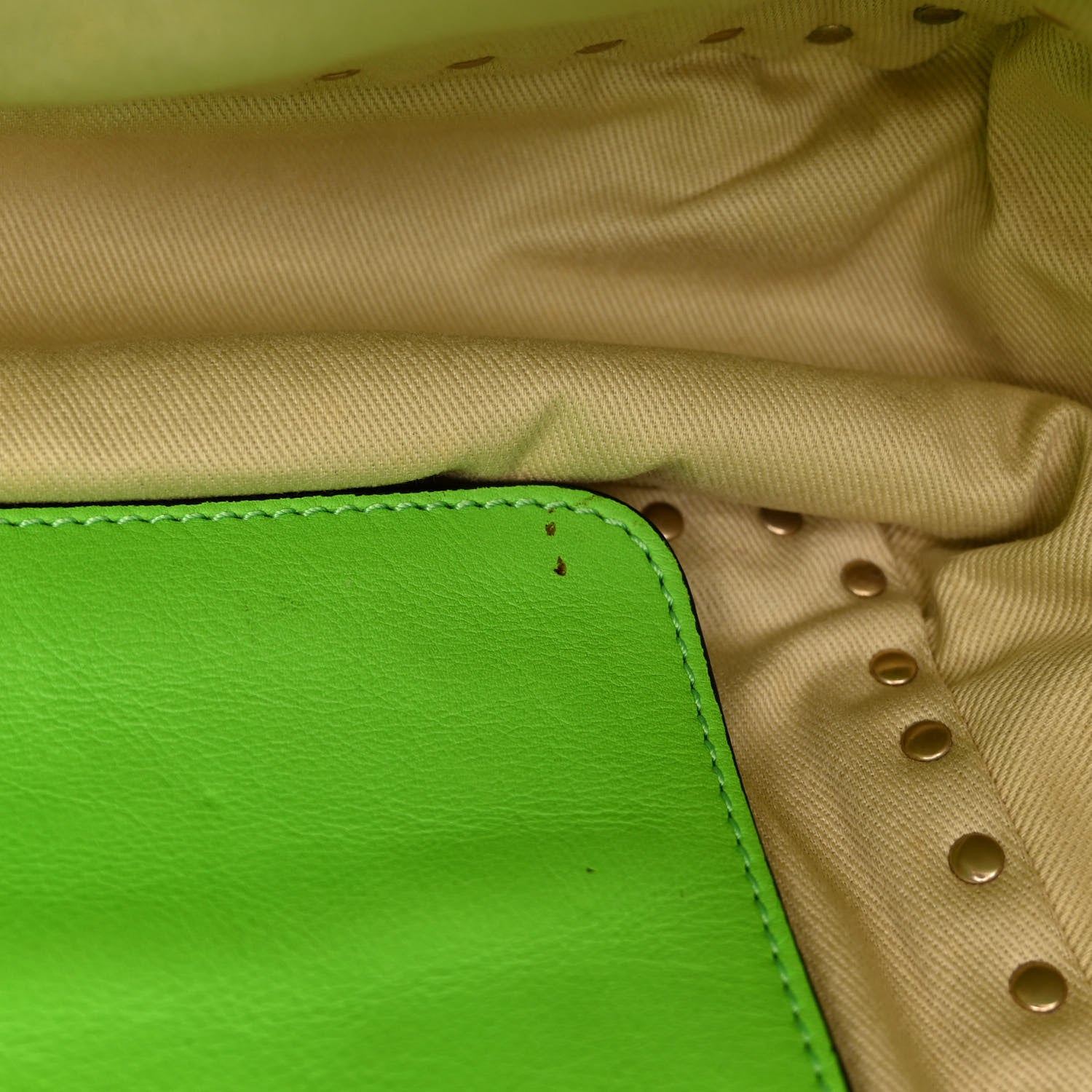 Valentino Garavani Vitello Small Rockstud Tote Green Fluo 11 of 12