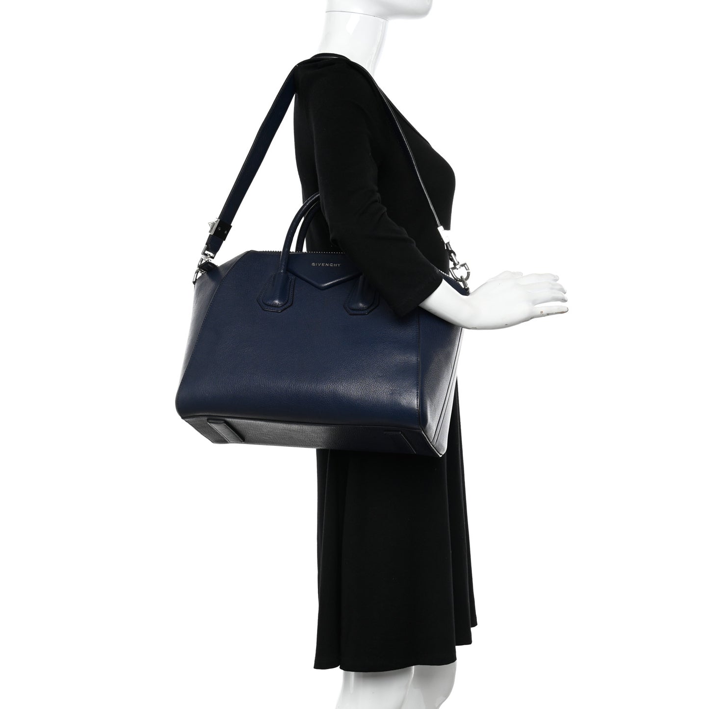 Sugar Goatskin Medium Antigona Navy