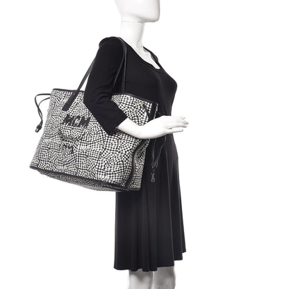 MCM Visetos Large Liz Reversible Shopper Tote Black 2 of 16