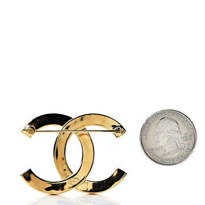 Chanel CC Brooch Gold 2 of 4