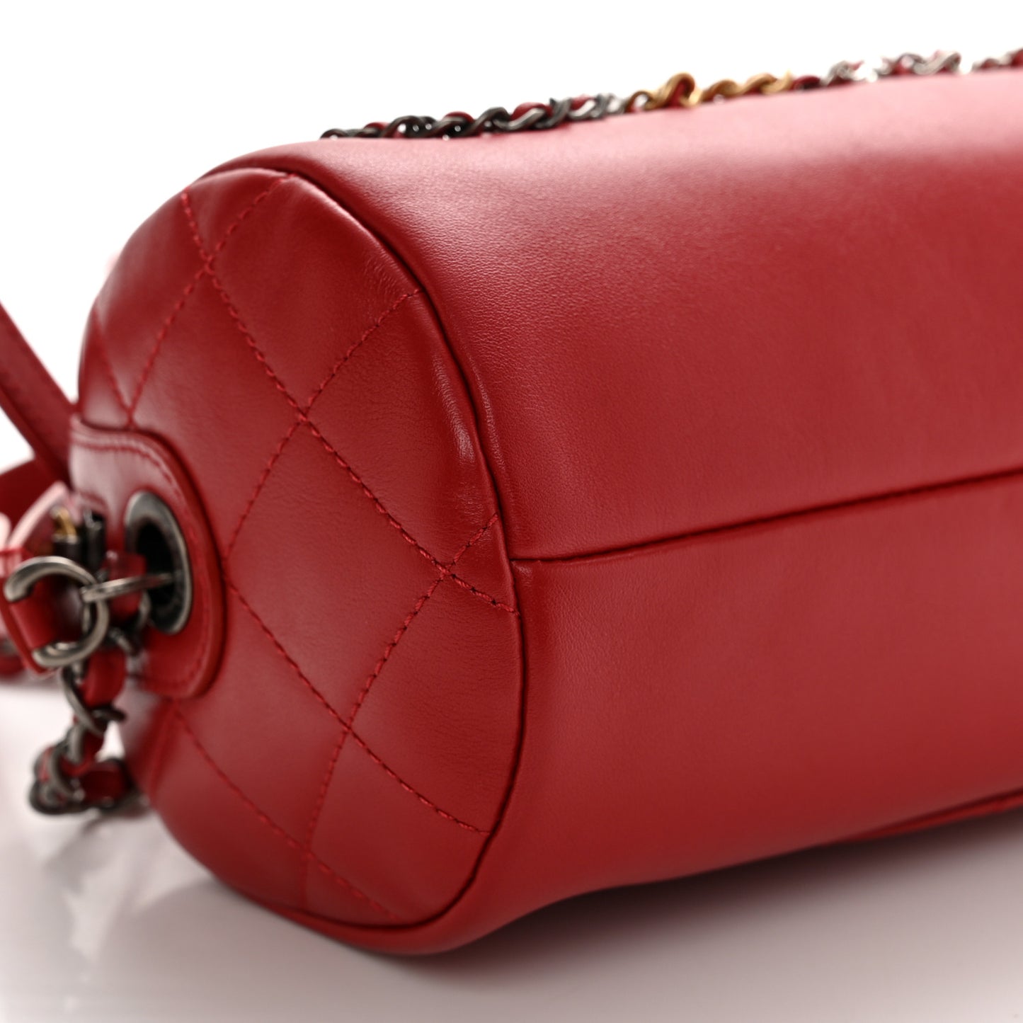 Calfskin Chain 20s Signature Bowling Bag Red