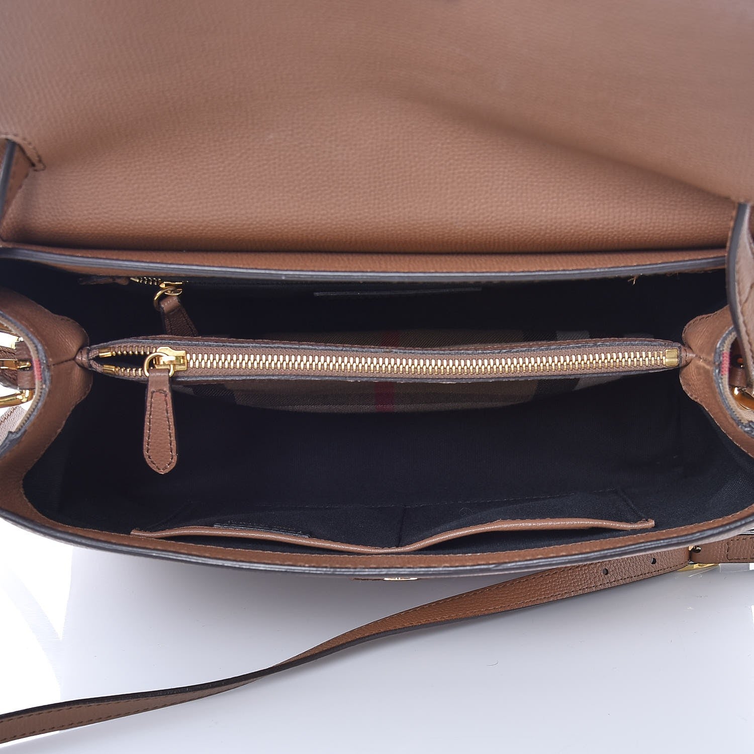 Burberry Derby Calfskin House Check Medium Camberley Dark Sand 5 of 15