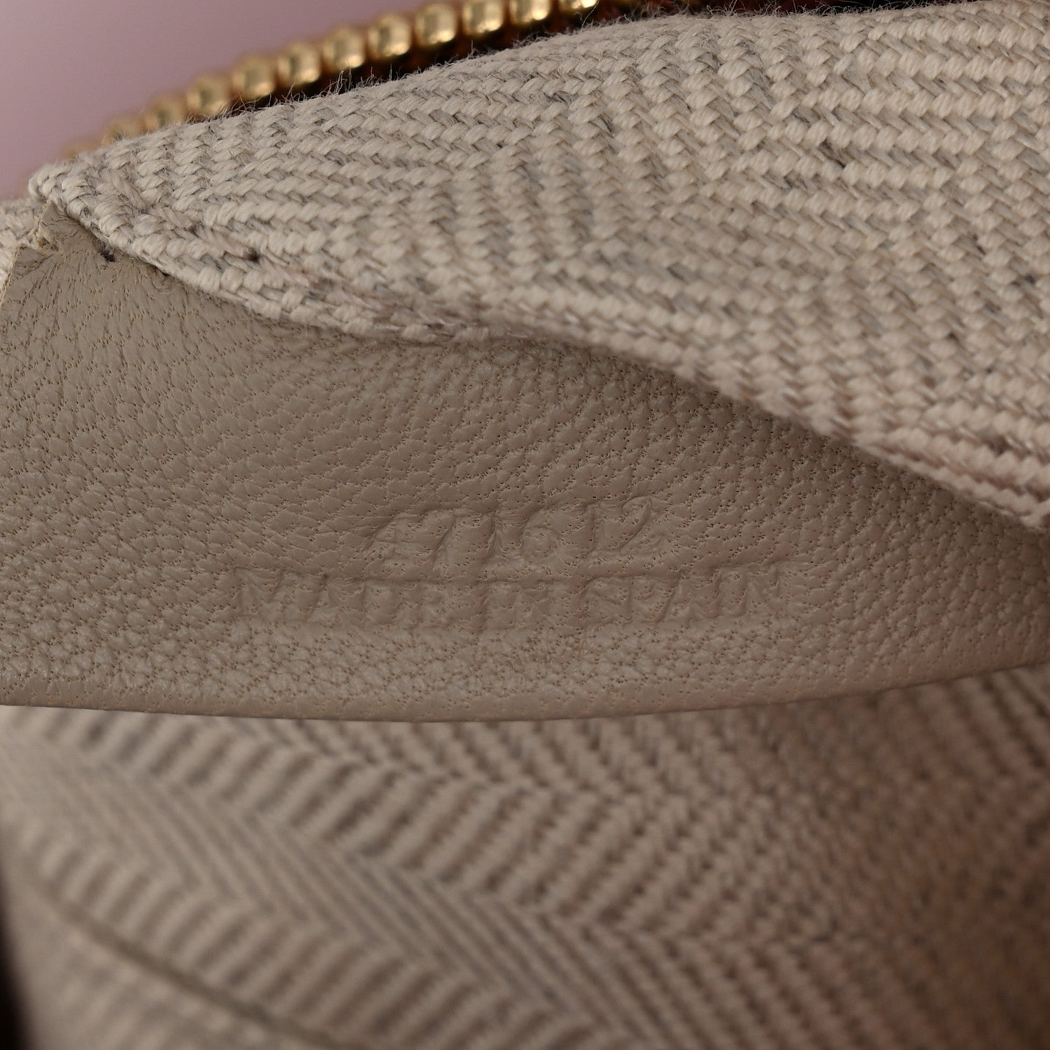 Loewe Calfskin Small Puzzle Bag Rosa 7 of 10