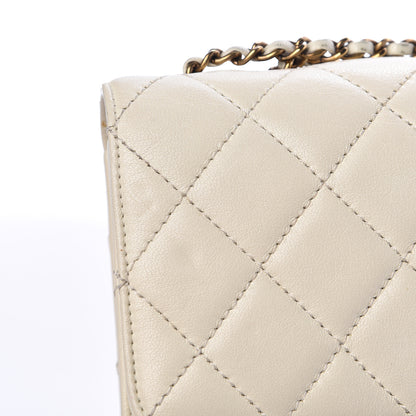 Chanel Sheepskin Quilted Beauty Lock Flap White 19 of 31