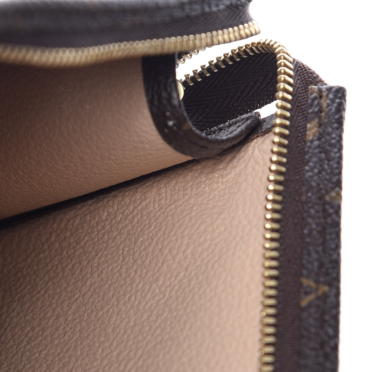 Louis Vuitton Monogram Toiletry Pouch 26 7 of 9