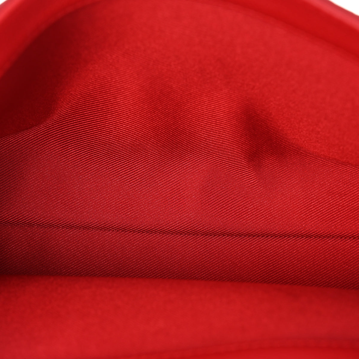 Louis Vuitton Calfskin Lockme II Chain Bag BB Rubis 4 of 8