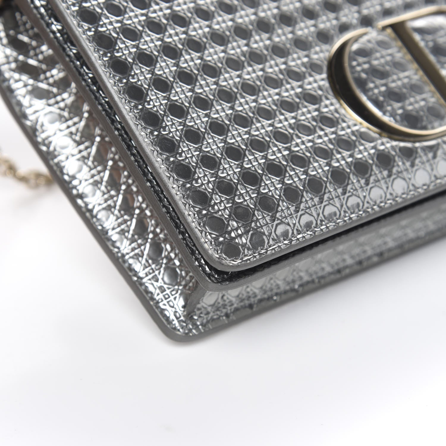 Christian Dior Metallic Patent Micro-Cannage 30 Montaigne 2 in 1 Pouch Silver 8 of 9