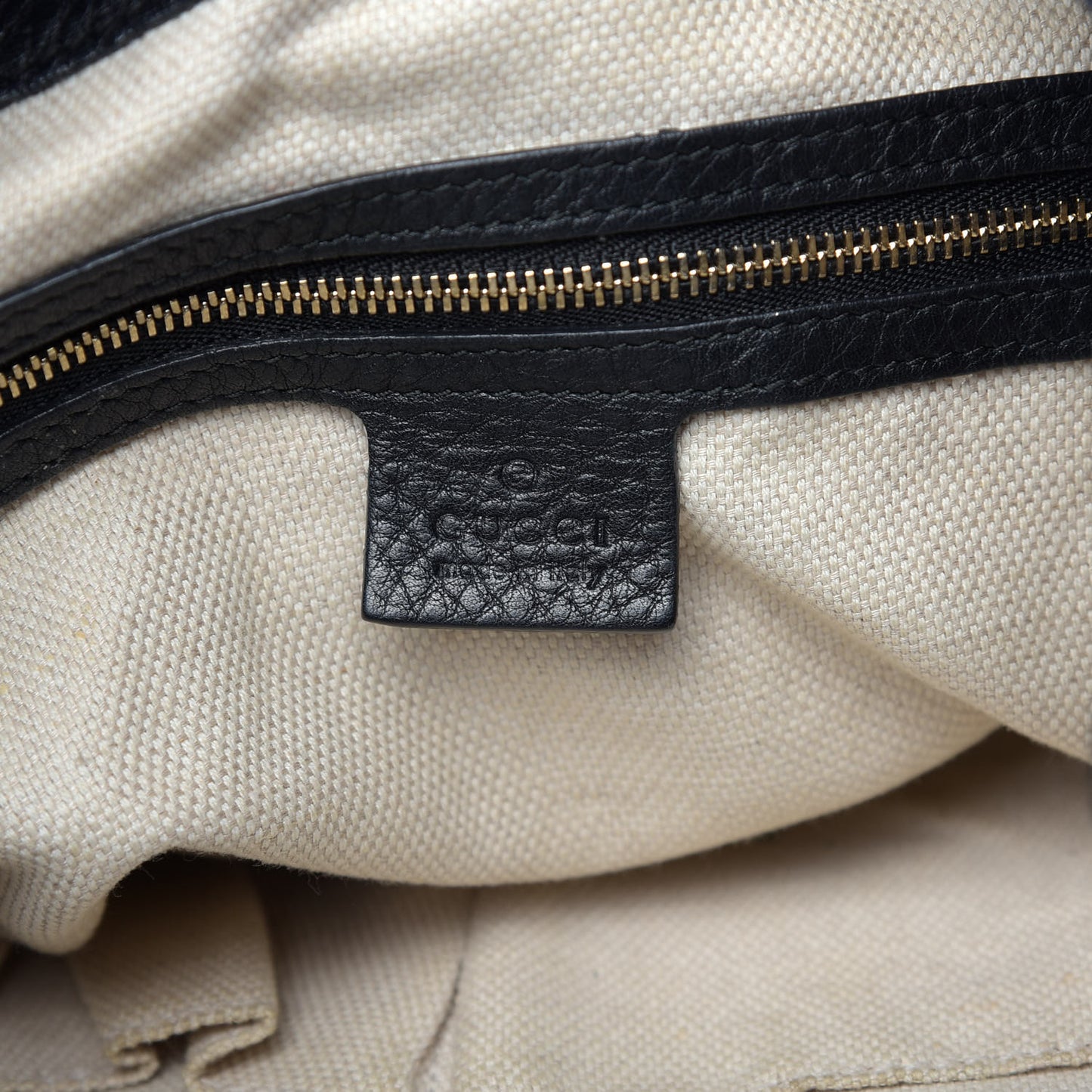 Pebbled Calfskin Medium Soho Chain Shoulder Bag Black