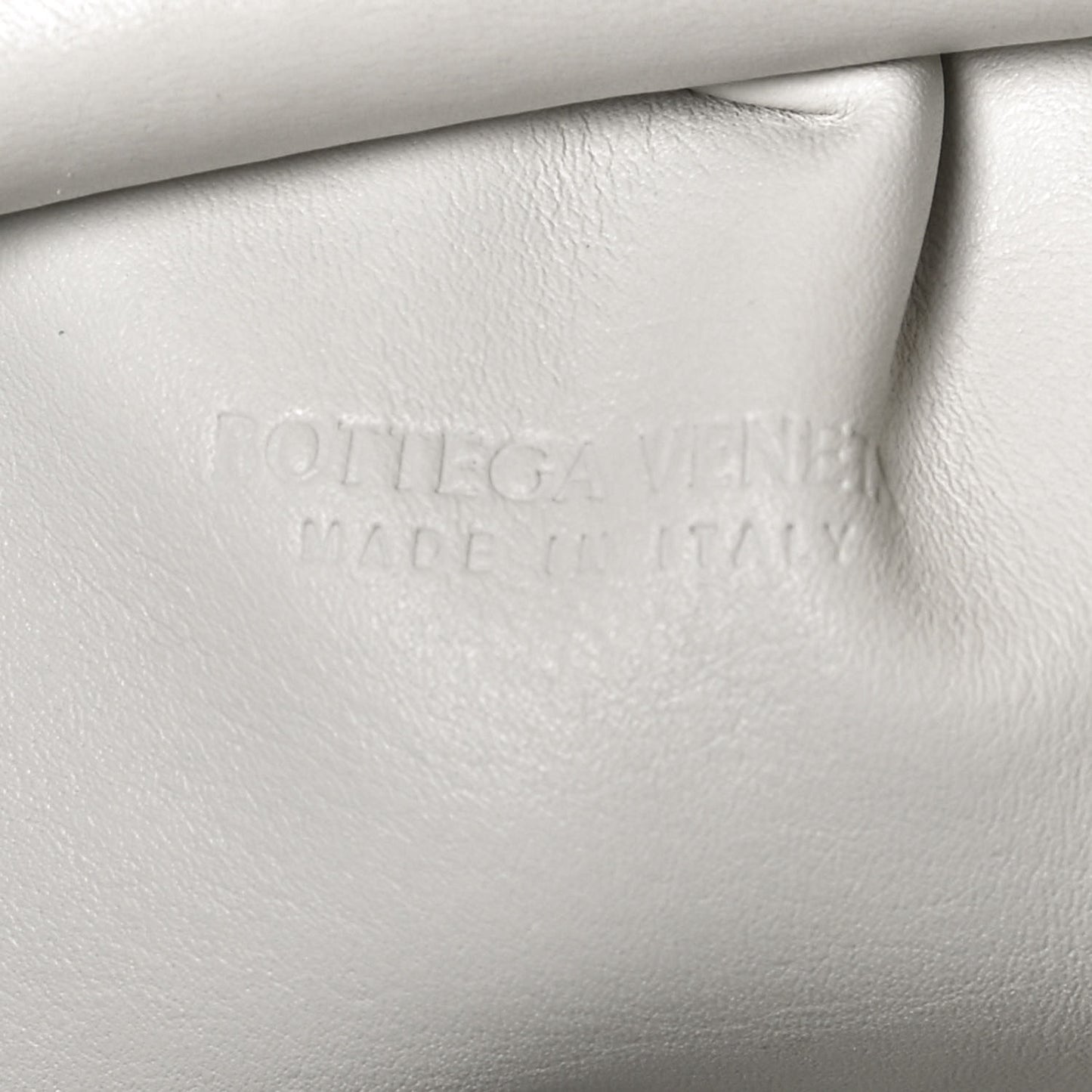 Butter Calfskin The Mini Pouch Plaster