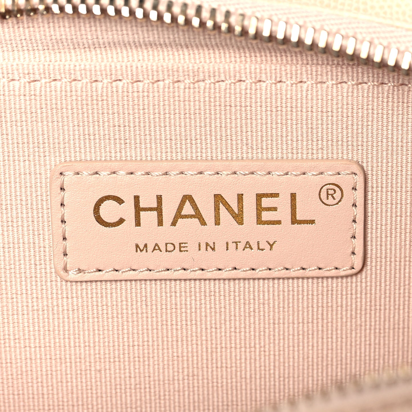 Caviar Quilted Like A Wallet Flap Light Beige