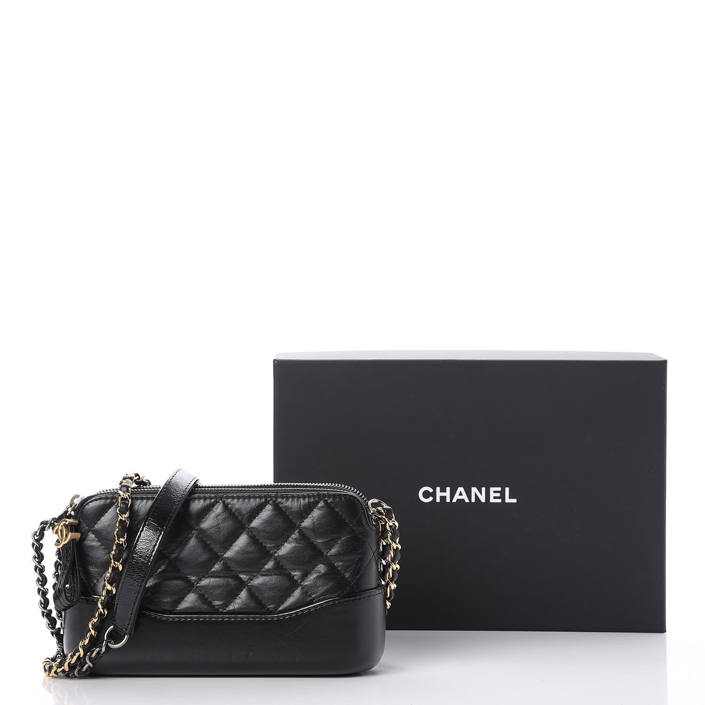 Aged Calfskin Quilted Small Gabrielle Clutch With Chain Black