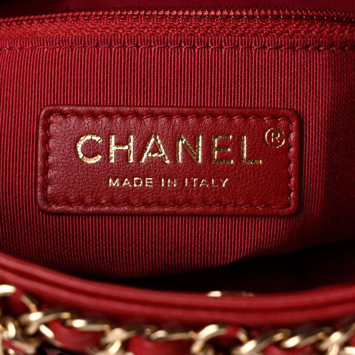 Lambskin Shopping Chain Tote Red