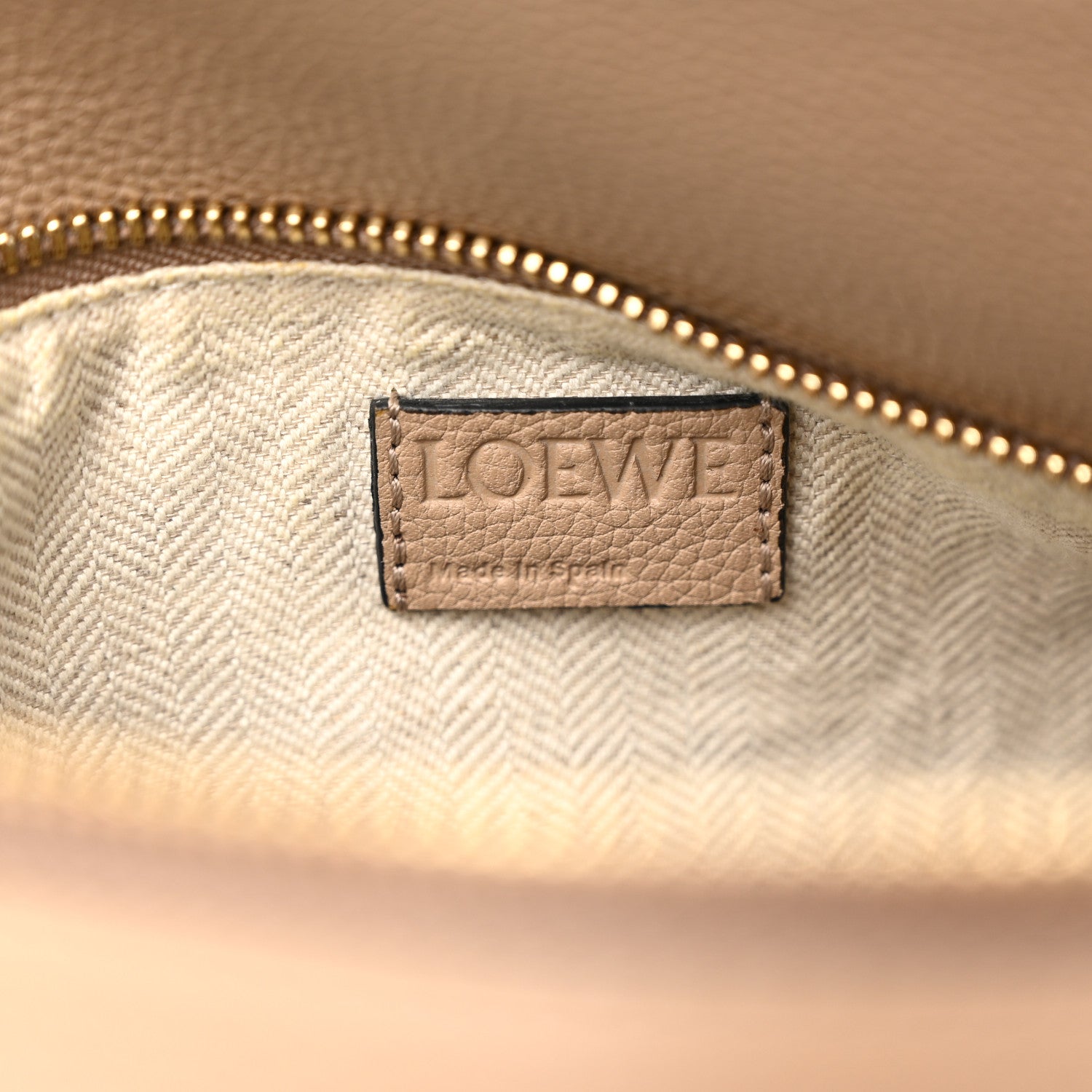 Loewe Calfskin Medium Puzzle Bag Sand 6 of 9