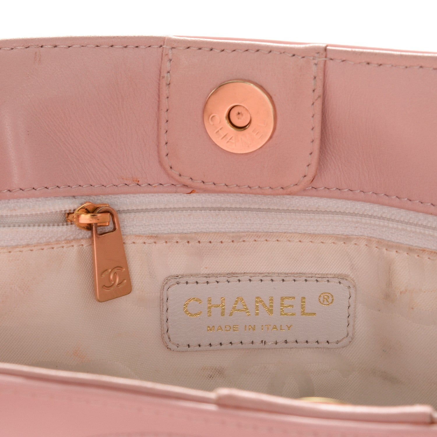Chanel Patent CC Logo Tote Pink 6 of 9