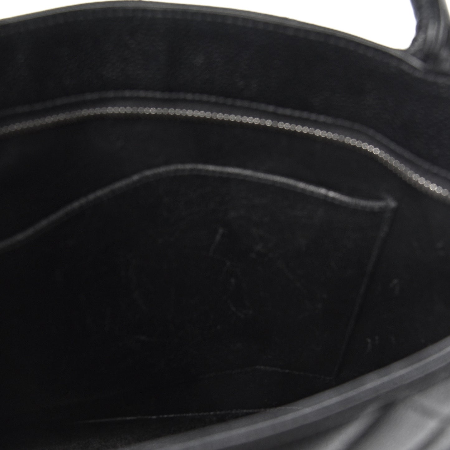 Caviar Quilted Medallion Tote Black