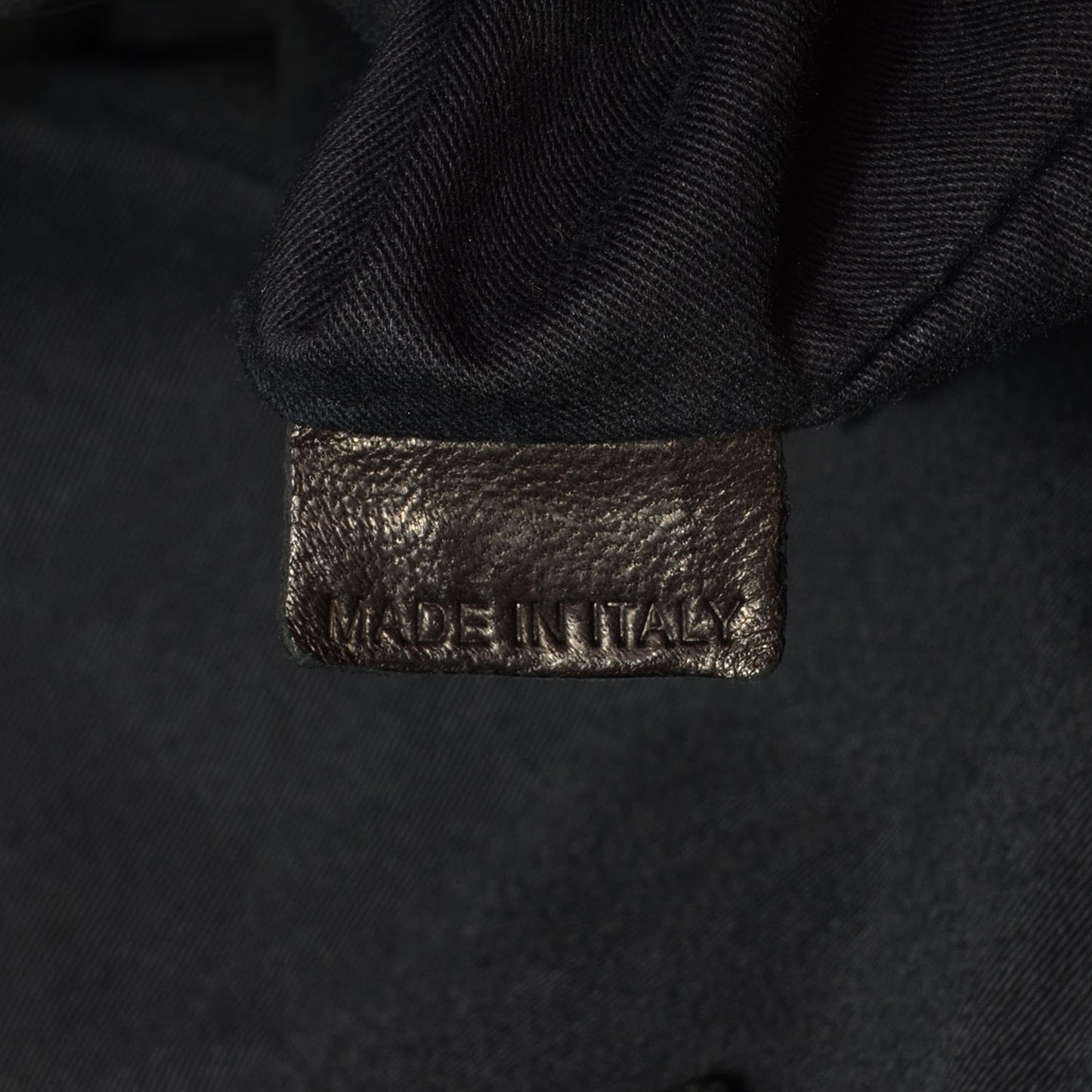 Wrinkled Lambskin Medium Nightingale Black