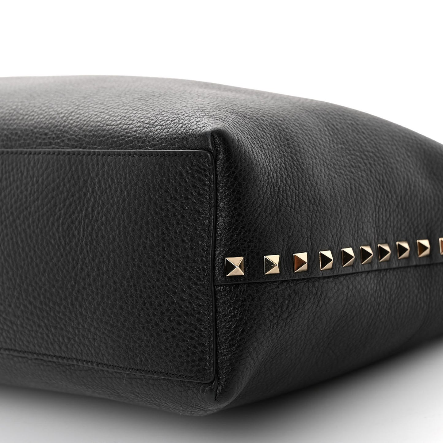 Grainy Calfskin Medium Rockstud Tote Black Rose Quartz