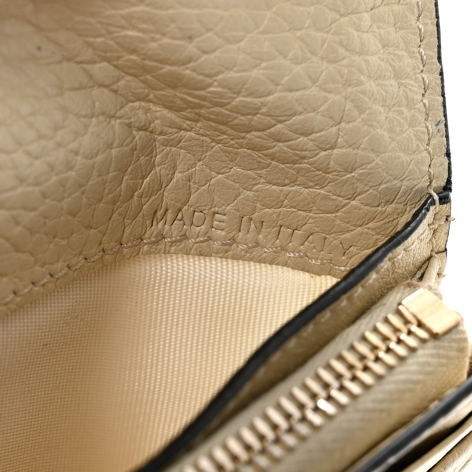 Valentino Garavani Calfskin Rockstud Bi-Fold Card Holder Ivory 7 of 8