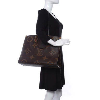 Louis Vuitton Reverse Monogram Giant Onthego GM 2 of 10