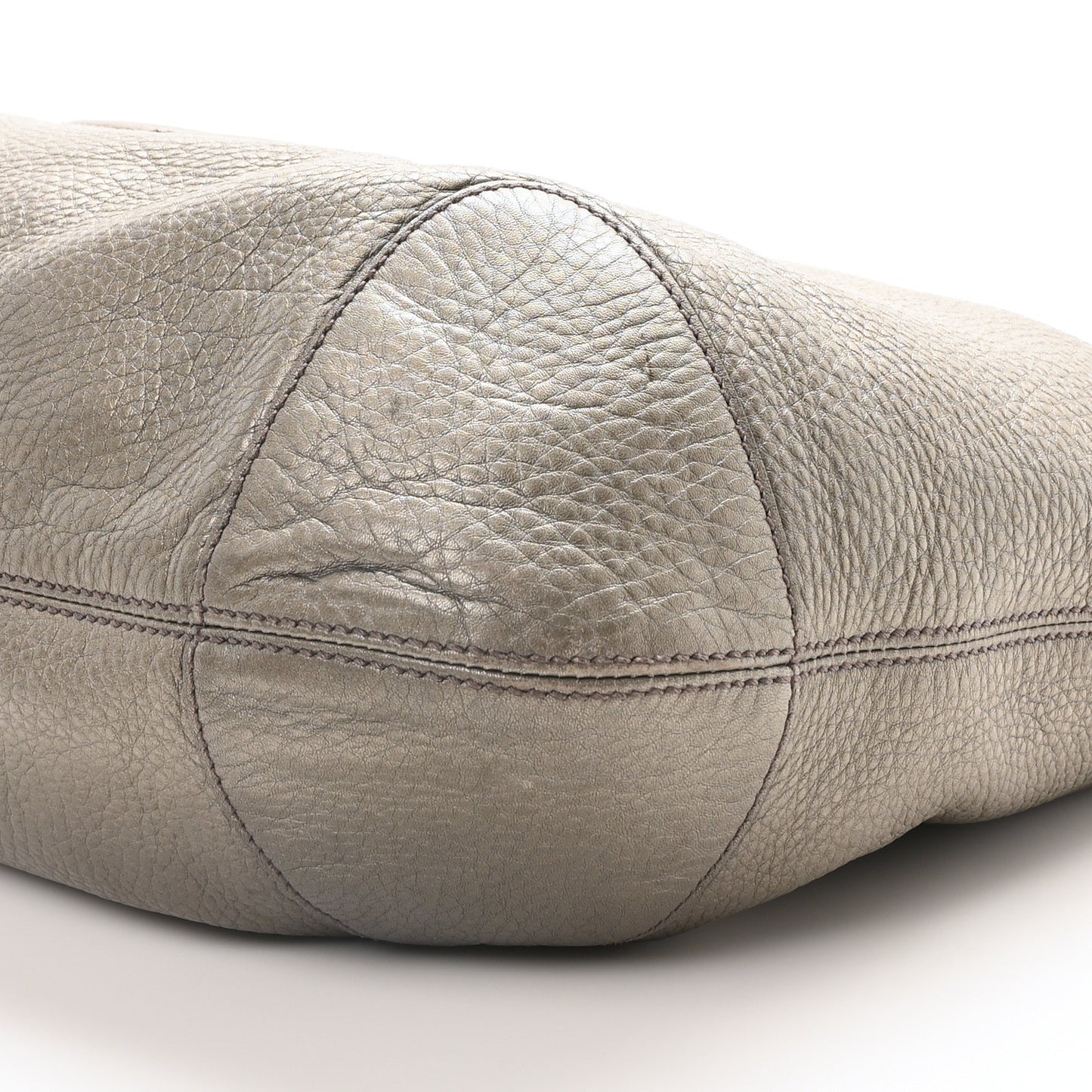 Metallic Pebbled Calfskin Medium Soho Chain Hobo Sasso