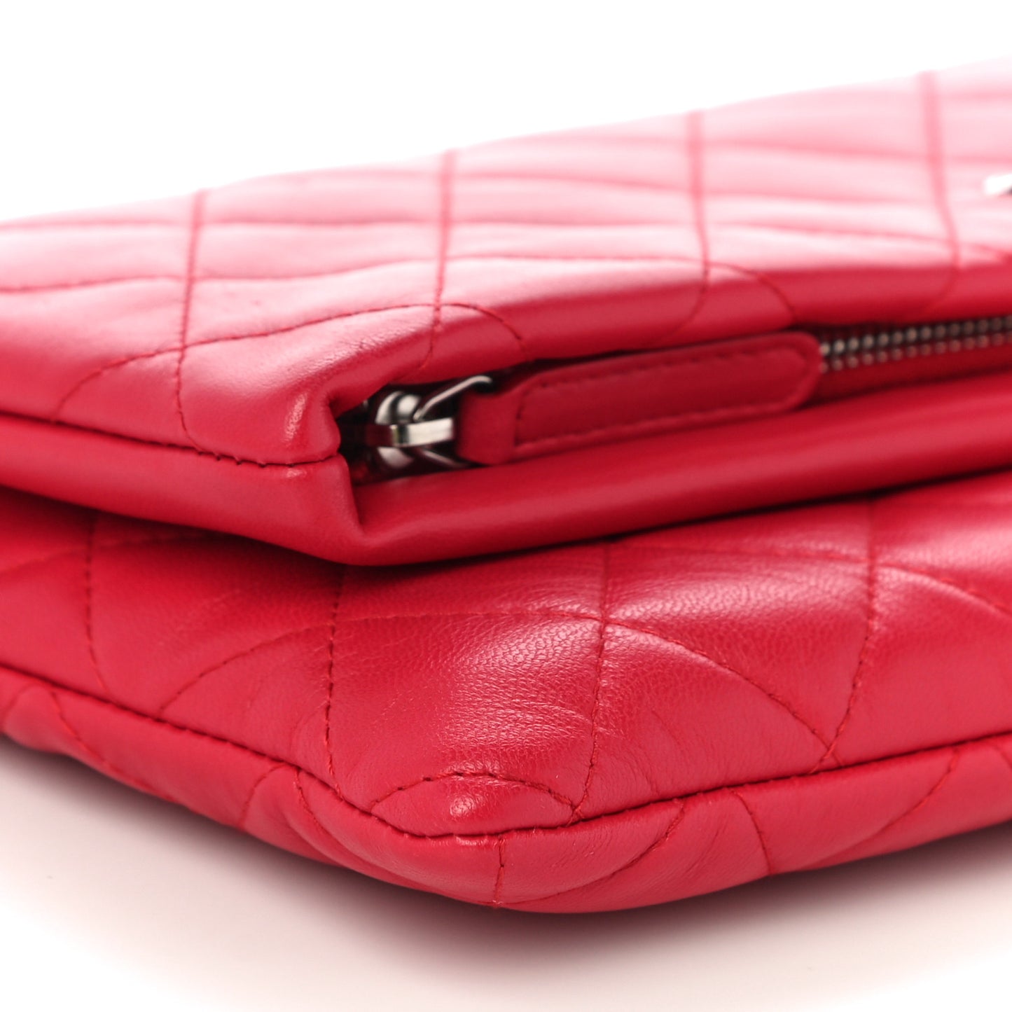 Lambskin Quilted CC Beauty Clutch Red