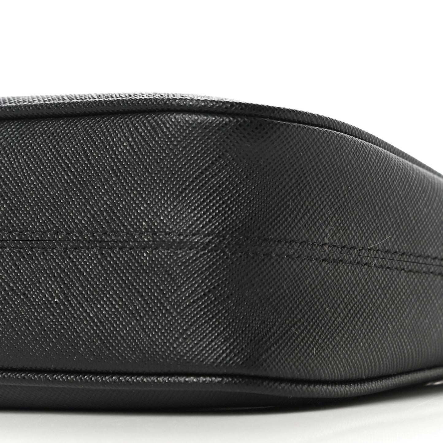 Saffiano Lux Re-Edition 2005 Shoulder Bag Black