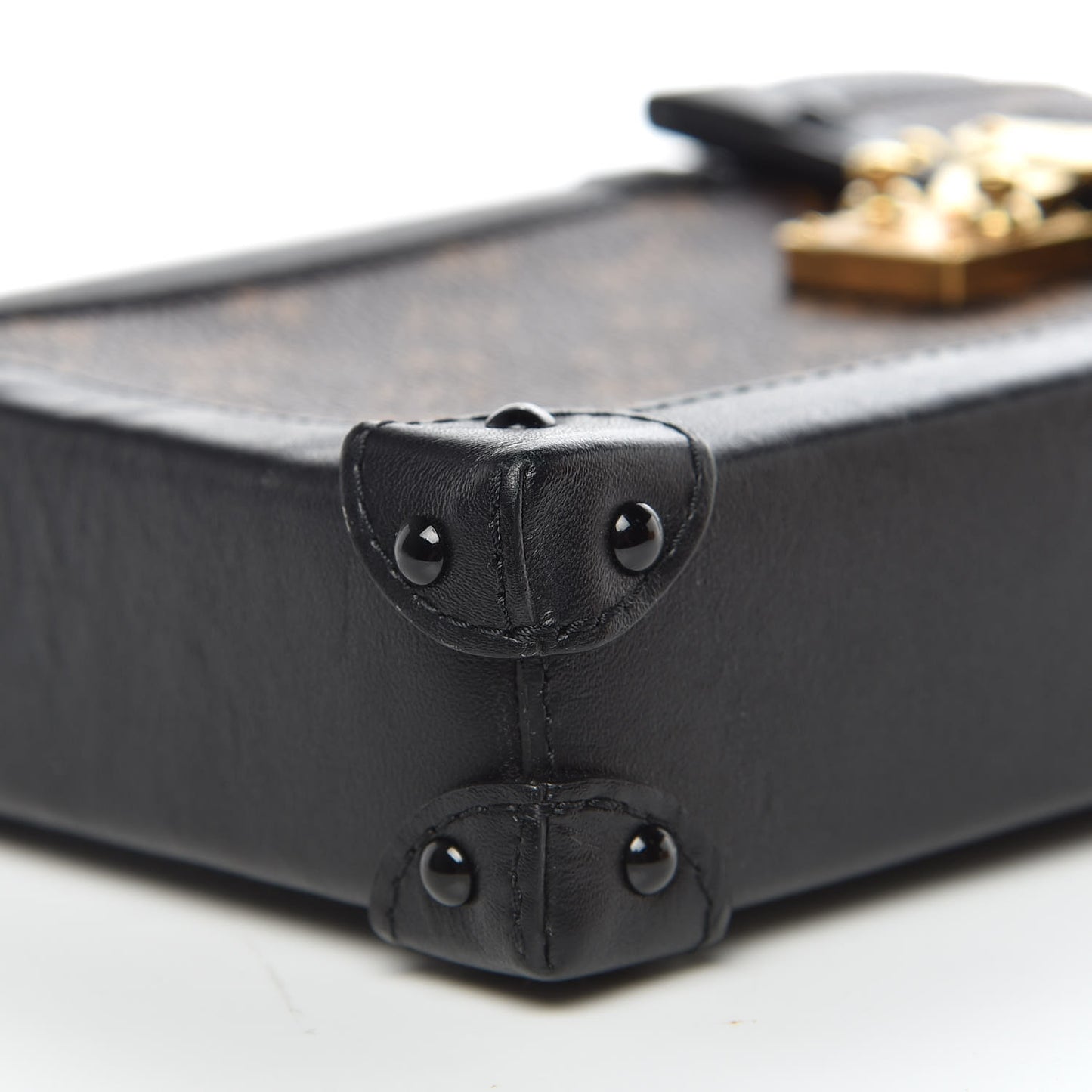Monogram Pochette Trunk Verticale Black