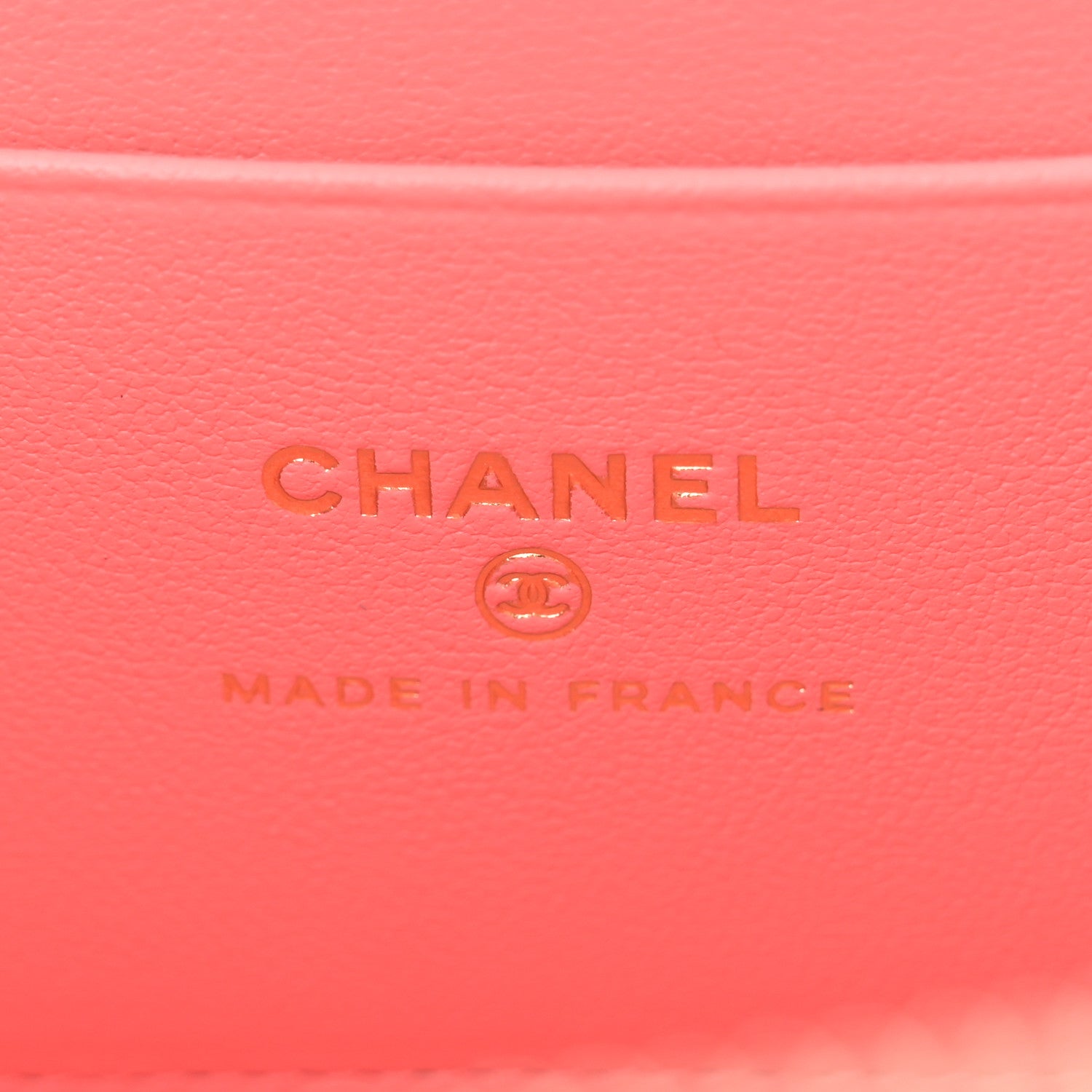 Chanel Shiny Lambskin Quilted Sweetheart Small Vanity Case With Chain Pink 6 of 10