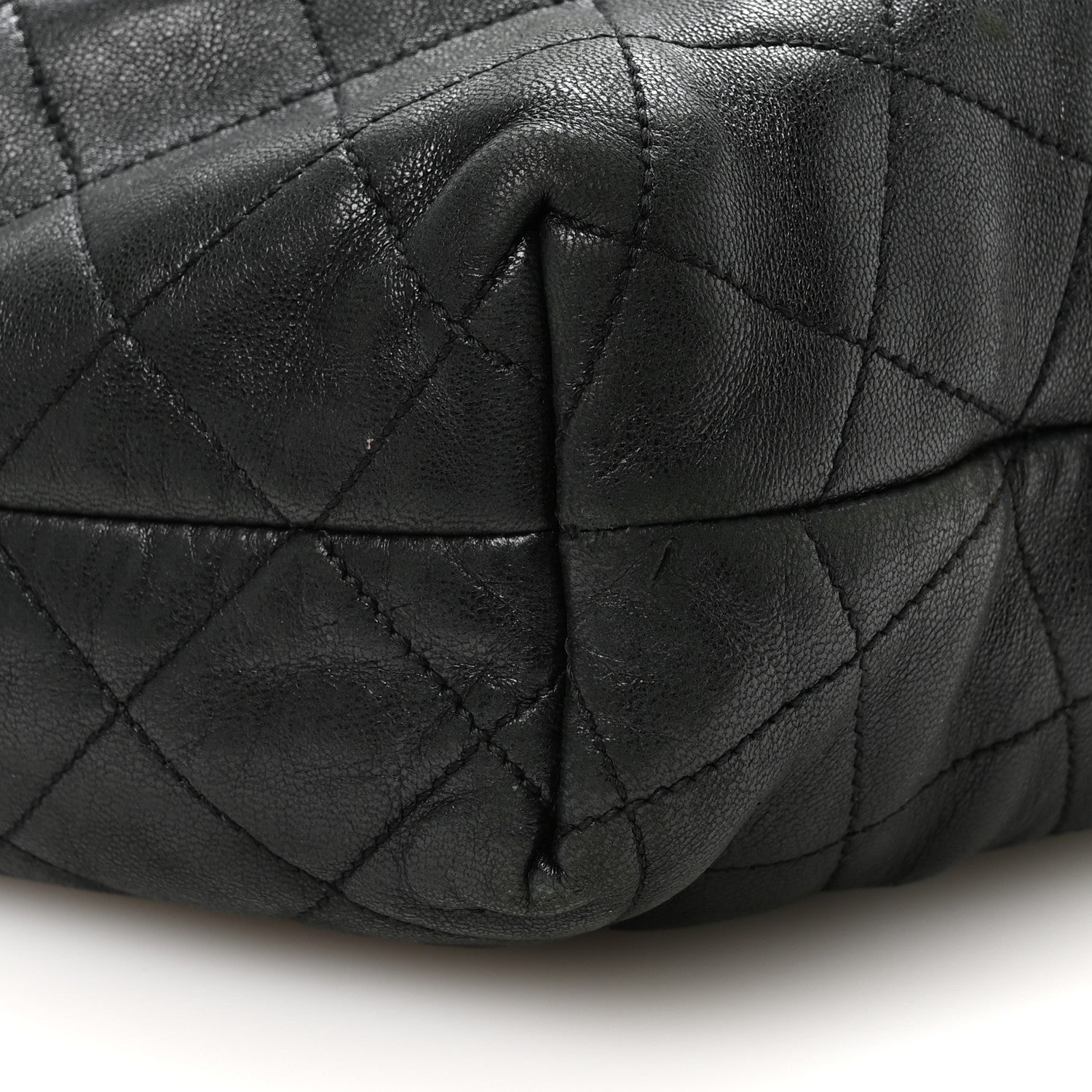 Saint Laurent Lambskin Quilted Maxi Icare Shopping Tote Black 9 of 12